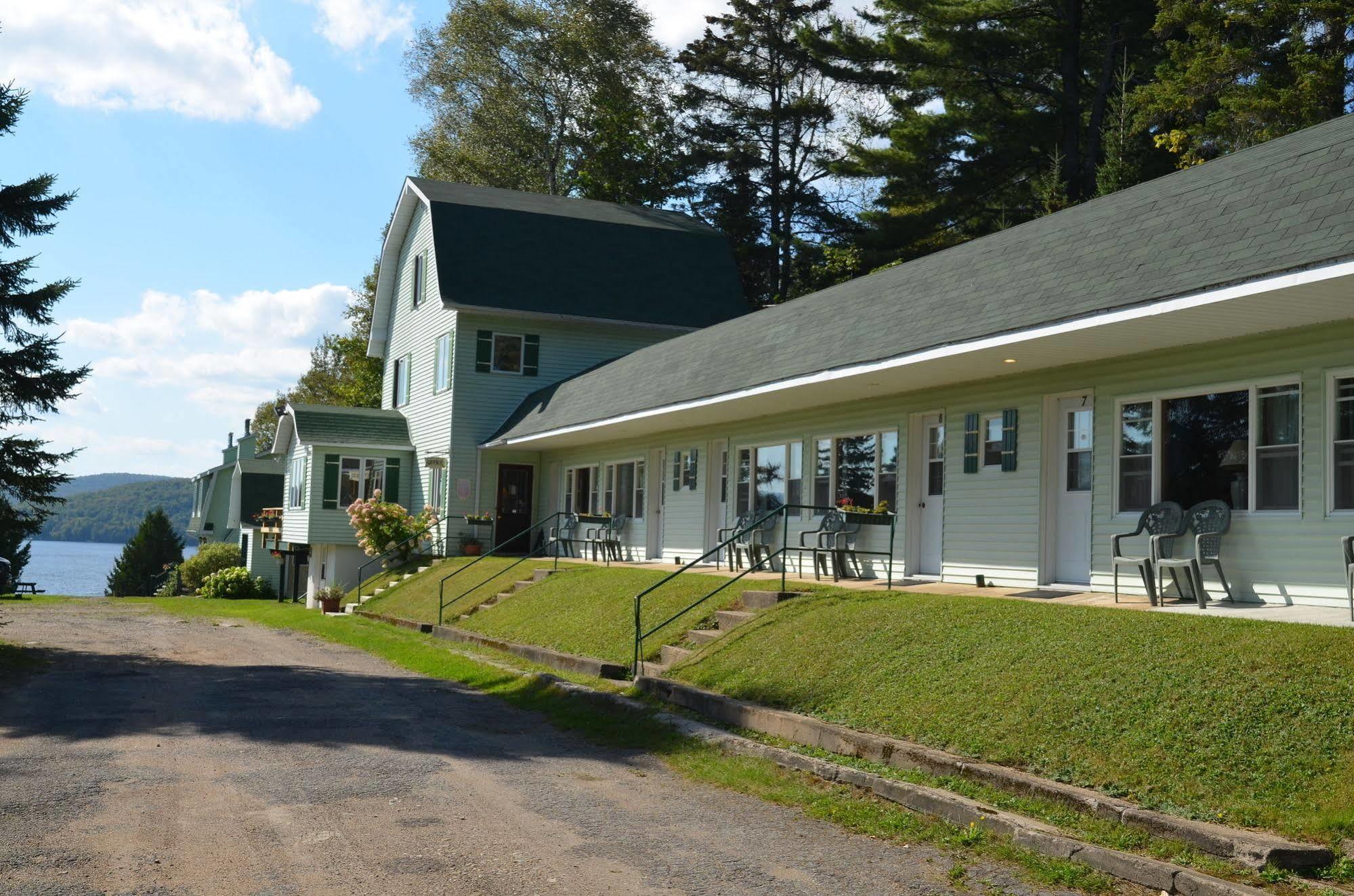 Motel Le Fleuron Saint-Donat-de-Montcalm Esterno foto