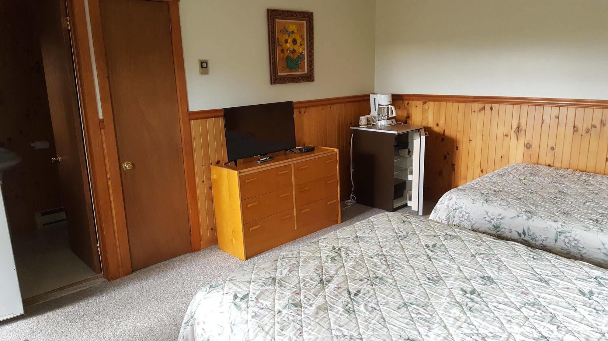 Motel Le Fleuron Saint-Donat-de-Montcalm Esterno foto