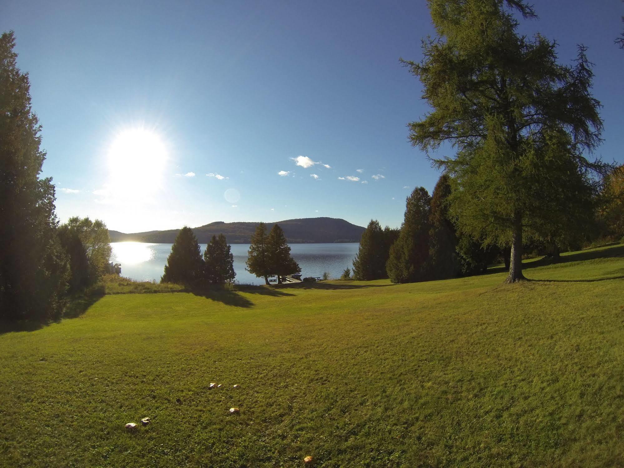Motel Le Fleuron Saint-Donat-de-Montcalm Esterno foto